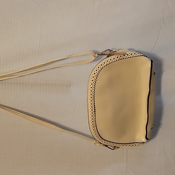 Bow Purse - Picture 4 of 7